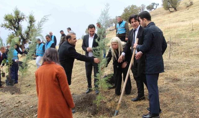 Geleceğe nefes için fidan dikildi