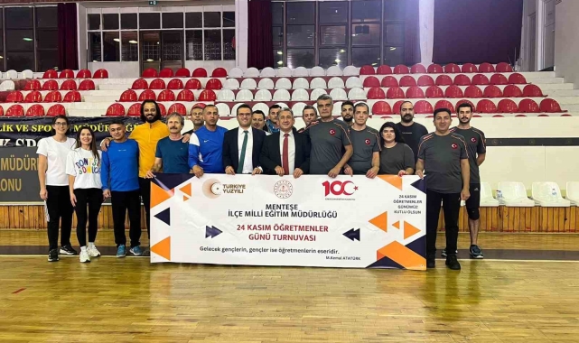 Geleneksel 24 Kasım Öğretmenler Günü voleybol turnuvası başladı