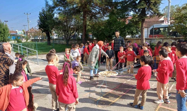 Geleneksel çocuk oyunları etkinliği başladı