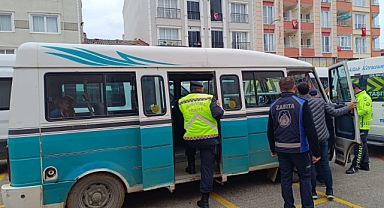 Gerze'de okul servisleri denetlendi