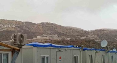 Gölbaşı ilçesine yılın ilk kar yağışı başladı