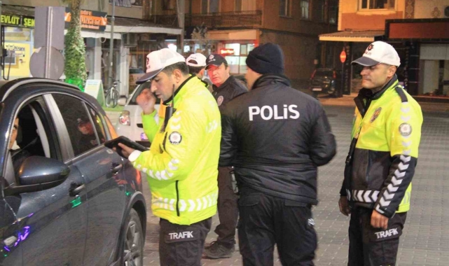 Gönen'de asayiş, trafik ve narkotik denetimlerinde ceza yağdı