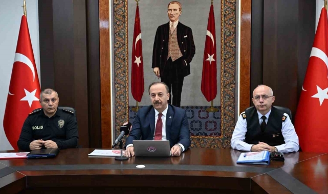 Güvenlik toplantısında 'Kişisel bilgilerinizi koruyun' uyarısı
