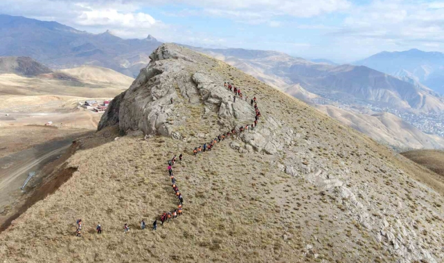 Hakkari'de AFAD gönülleri yaşanabilecek afetlere karşı eğitimden geçti