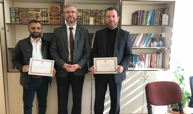 Hatimle teheccüd namazı kıldıran akademisyenlere teşekkür belgesi