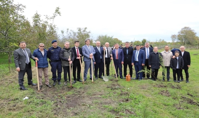 Havza, 19 Mayıs ve Bafra'da Milli Ağaçlandırma Günü dolayısıyla fidan dikimi yapıldı