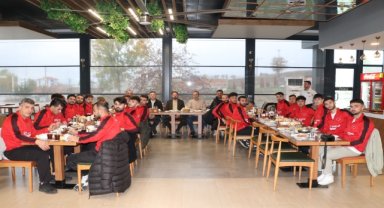 Havza Belediyespor yönetiminden futbolculara kahvaltı