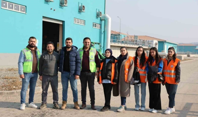 Iğdır Belediyesi, üniversiteli gençlerle çevre bilincini artırıyor