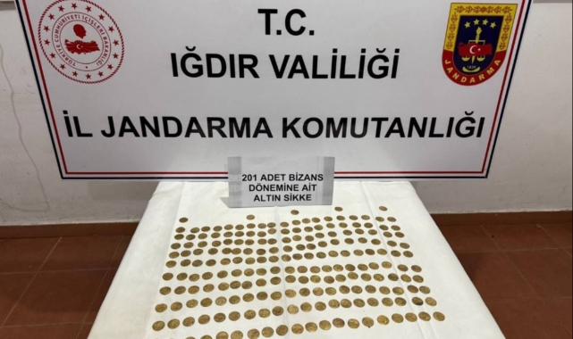 Iğdır'da 201 altın sikke ele geçirildi