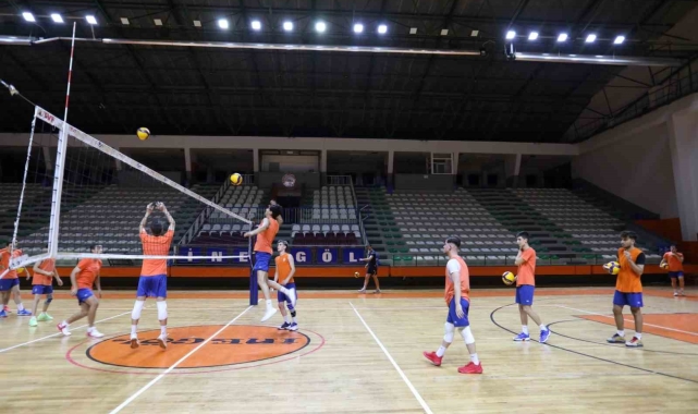 İnegöl Belediyespor Yenişehir Belediye'ye hazırlanıyor