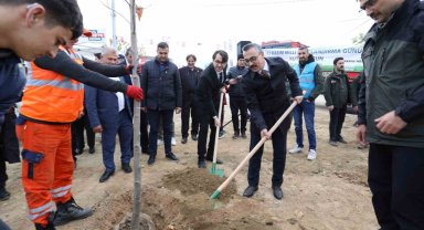 İnegöl'de fidanlar toprakla buluştu