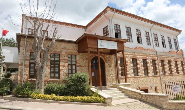 İskoliye Sanat Akademisi'ne ödül