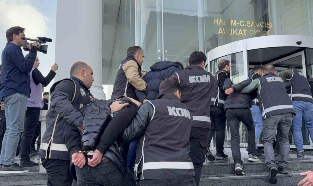 İşletmeleri haraca bağlamaya çalışan 7 kişi hakim karşısında