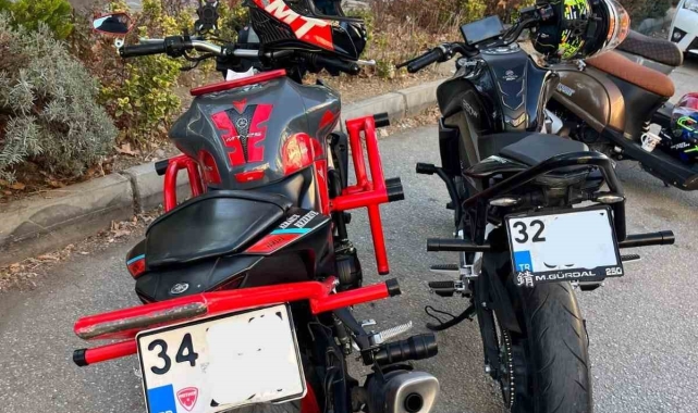 Isparta'da trafiği tehlikeye düşüren 2 motosiklet sürücüsüne ceza yazıldı
