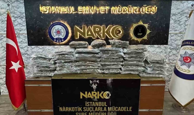 İstanbul'da ele geçirilen tonlarca uyuşturucunun sergisi yapıldı