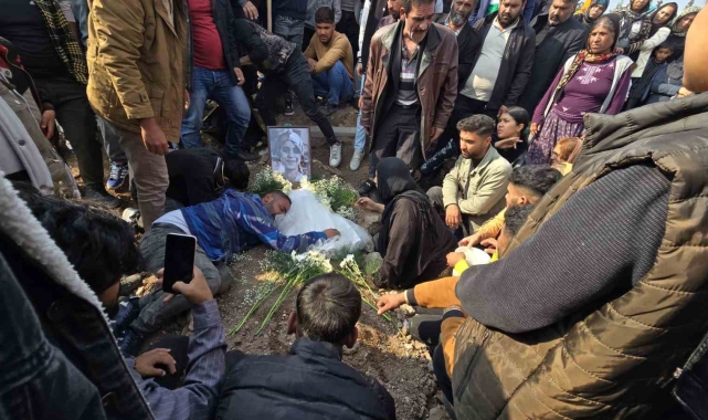 İstanbul'da öldürülen küçük Şirin Şanlıurfa'da gözyaşlarıyla defnedildi