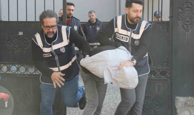 İzmir'de gözaltına alınan cani baba adliyede