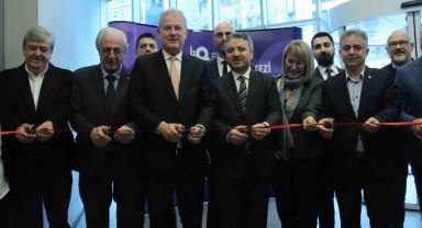 İzQ Dijital Deneyim Merkezi kapılarını açtı