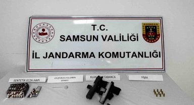 Jandarma ekiplerince silah ve uyuşturucu ele geçirildi