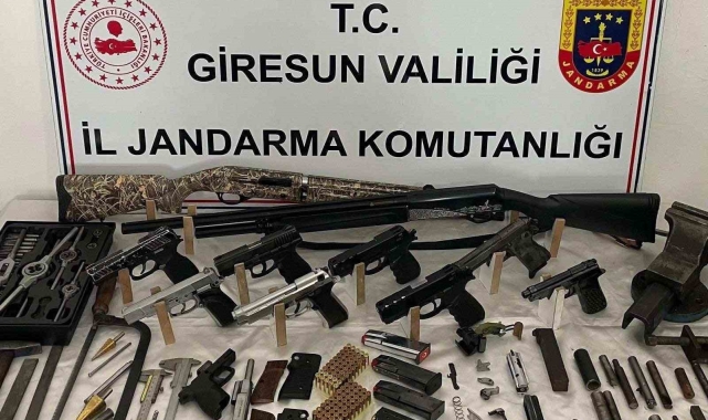 Jandarmadan 5 ilde siber suç ağına operasyon: 21 gözaltı