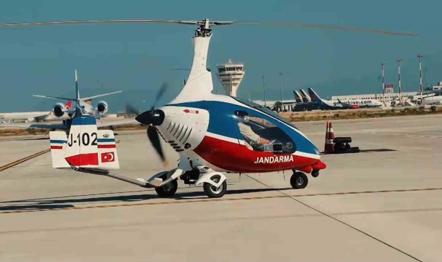 Jandarma'dan cayrokopter ve dron destekli trafik denetimi