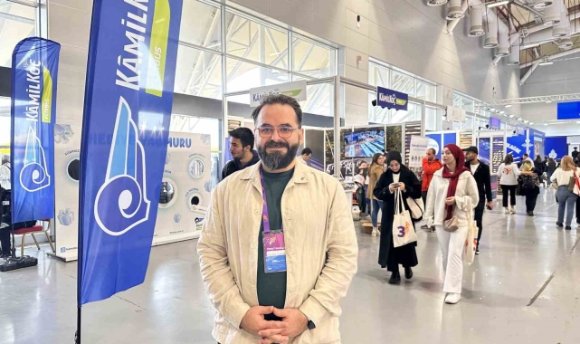 Kâmil Koç 3. Kariyer Fuarı'nda gençlerle buluştu