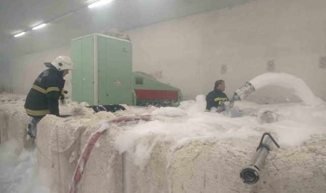 Kahramanmaraş'ta fabrika yangını söndürüldü