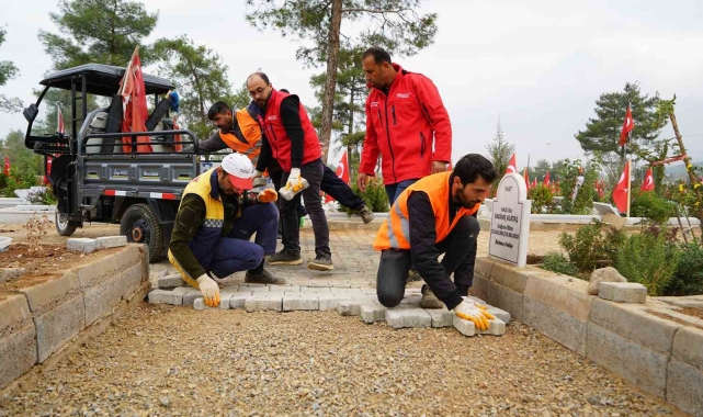 Kahramanmaraş'ta mezarlıklara bakım ve onarım