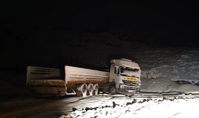 Kar yağışı nedeniyle Eruh-Şırnak yolu ulaşıma kapandı