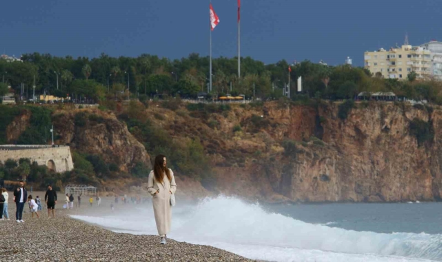 Kar, yağmur, güneş: Antalya 4 saatte 3 mevsimi yaşadı