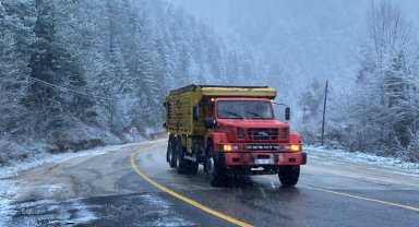 Karabük'te kar yağışı etkili oluyor