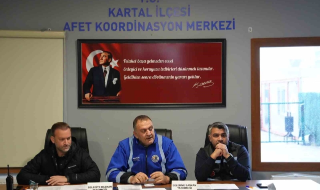Kartal Belediyesi yoğun yağışlara karşı alarma geçti