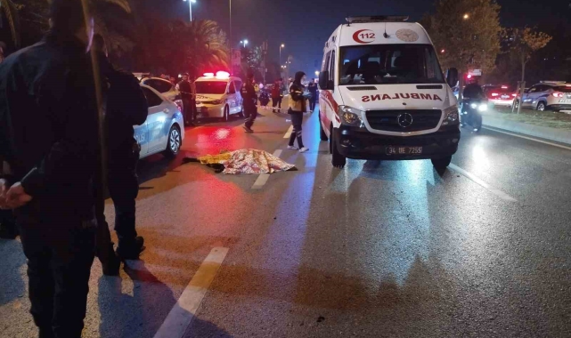 Kartal'da hızını alamayan otomobil yayaya çarptı: 1 ölü