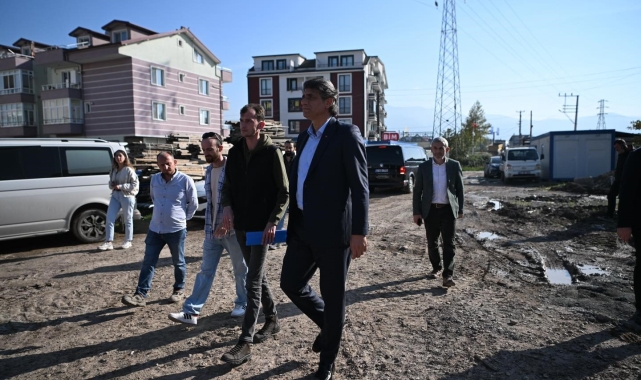 Kartepe İtfaiye Müfrezesi binasında çalışmalar sürüyor