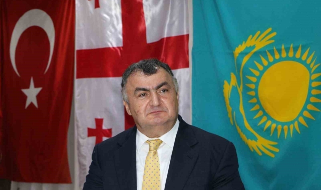 Kassanov'dan iktidar partisine tebrik mesajı