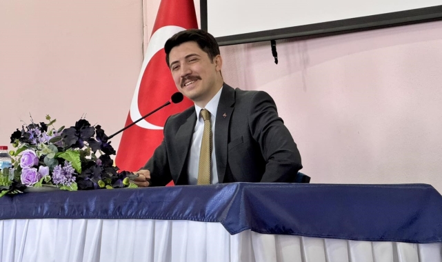 Kaymakam Kahraman, 'Kariyer Planlaması' seminerine konuşmacı olarak katıldı