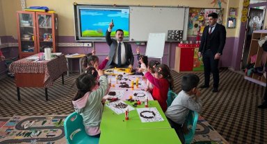 Kaymakam Karali köy okullarını ziyaret etti