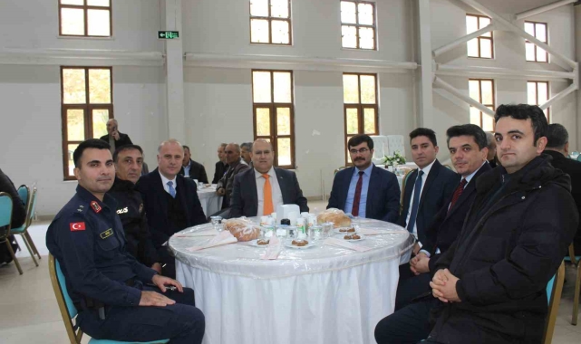 Kaymakam Ünal'a veda yemeği düzenlendi