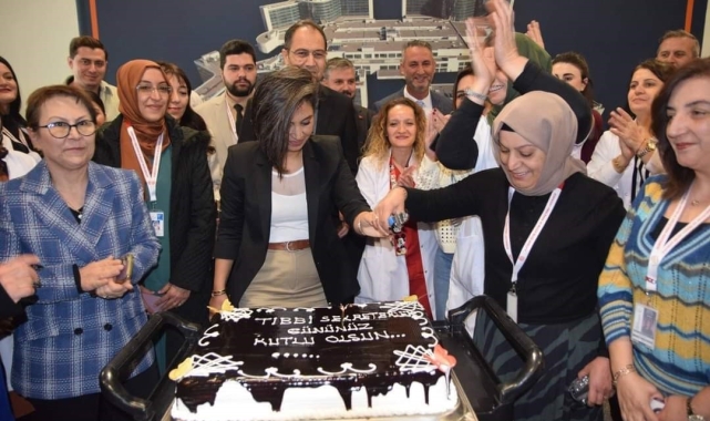 Kayseri Şehir Hastanesi'nde 29 Kasım Tıbbi Sekreterler Günü kutlandı