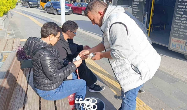 Kaza yapan minibüs sürücüsüne Alman yolcudan KDV'li 'kova' cezası