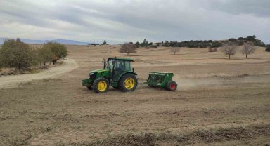 Kıraç topraklar için geliştirilen 4 yeni arpa tohumunun Denizli'de deneme ekimleri yapıldı