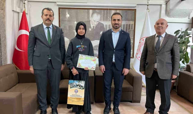 Kitap kurtları ödüllerini aldı