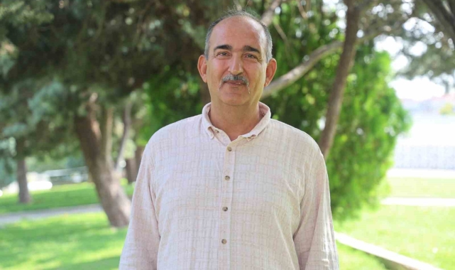 Kıyafetlerdeki yazılarda olumsuz mesajlara dikkat