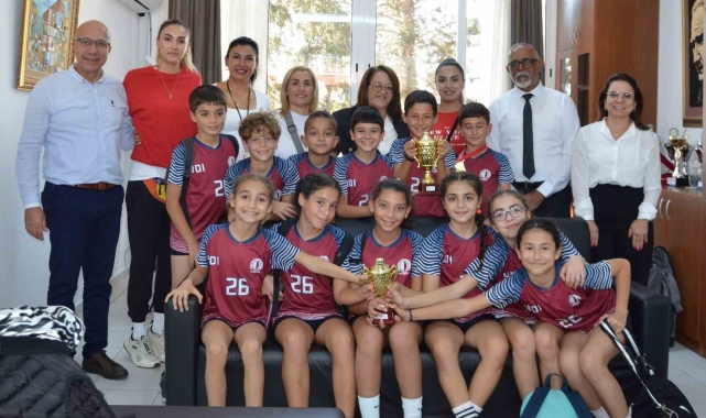 KKTC'nin kuruluşunun 41'inci yılına özel 'Cumhuriyet Yol Koşusu' yapıldı