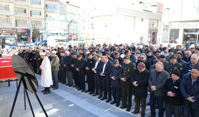 Kore gazisi son yolculuğuna uğurlandı