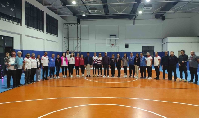 Köyceğiz'de şampiyonlar ödüllerine kavuştu