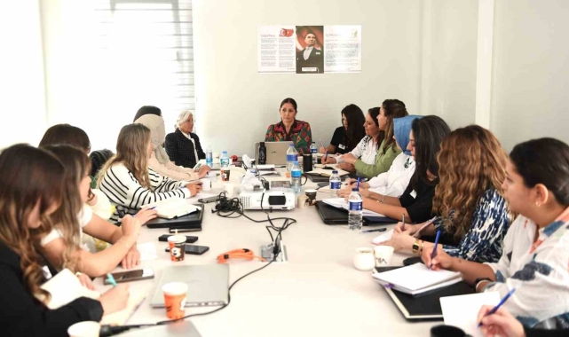 Kreş öğretmenleri göreve hazır