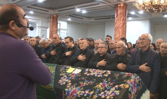 Küçükçekmece'de kazada ölen Şengül hemşire son yolculuğuna uğurlandı