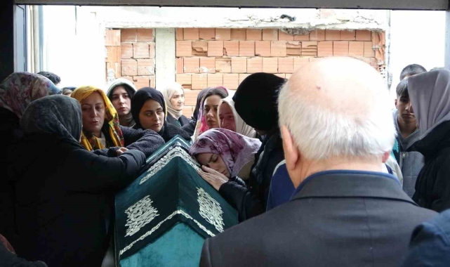 Küçükçekmece'de maganda kurşunuyla hayatını kaybeden genç toprağa verildi