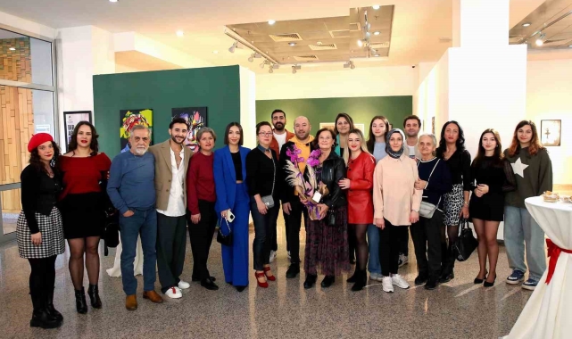 Küçükçekmece'de öğrenciler "Bir Arada" sergisi ile sanatseverlerle buluştu